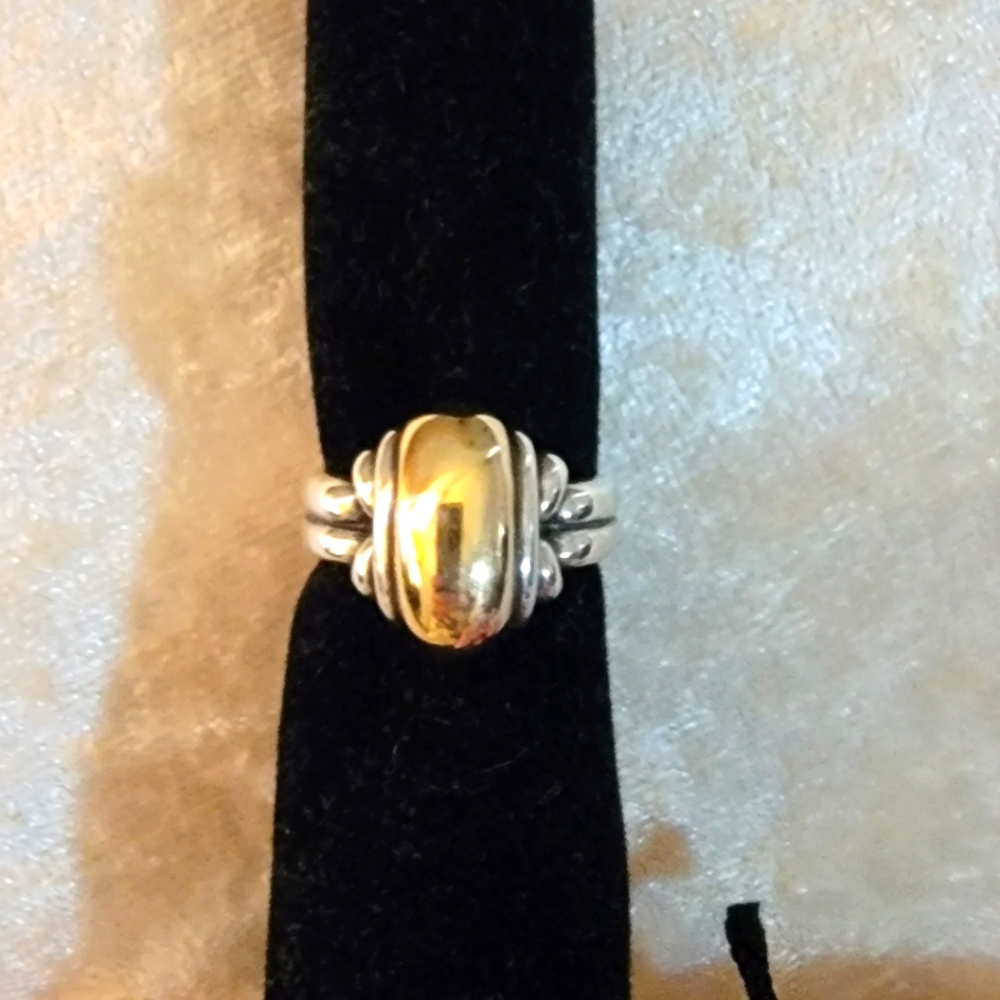 Retired Jame Avery Combo gold and silver Ring